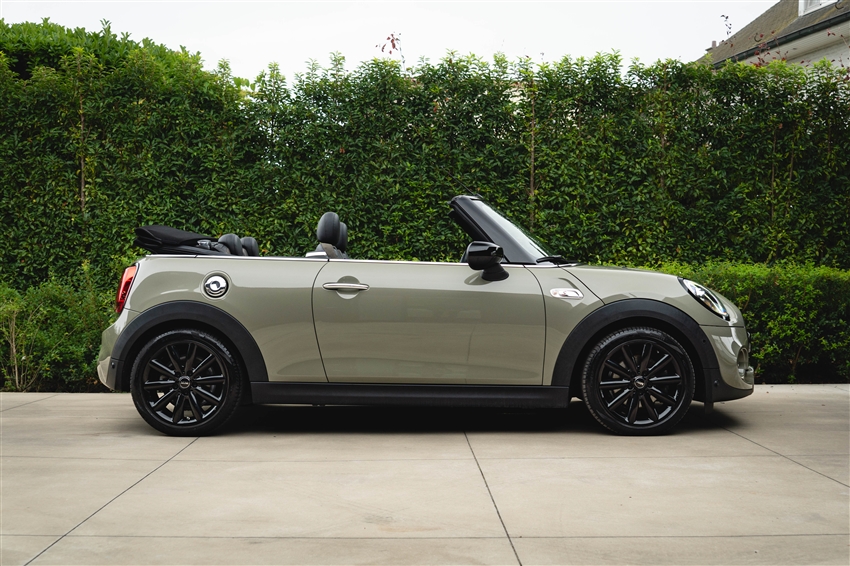 Mini Cooper S Cabrio met JCW Pack